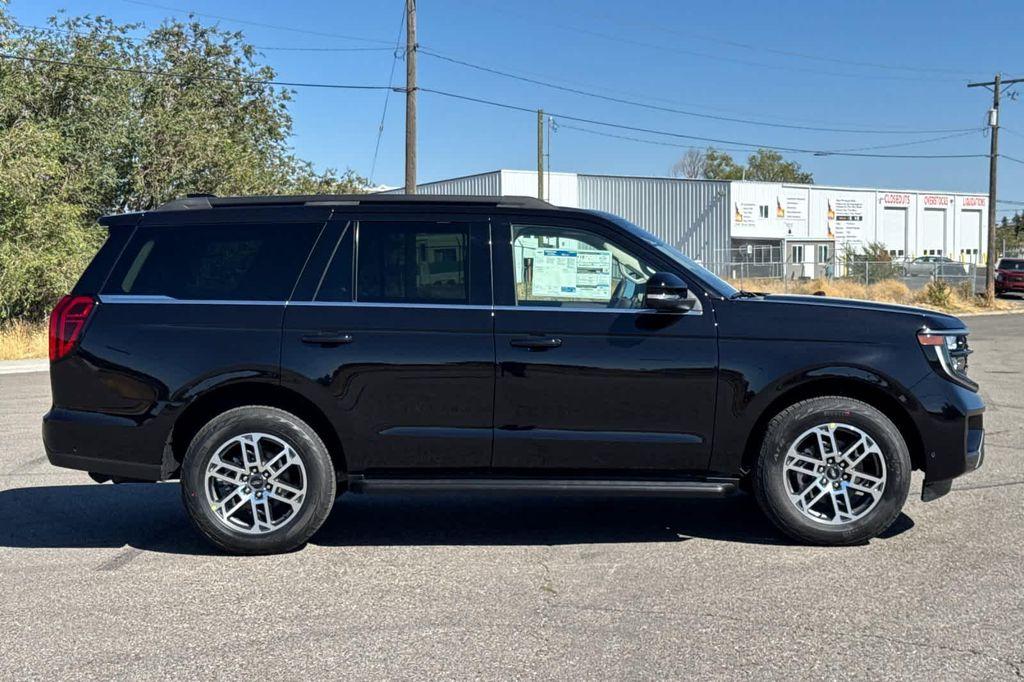 new 2025 Ford Expedition car, priced at $69,903