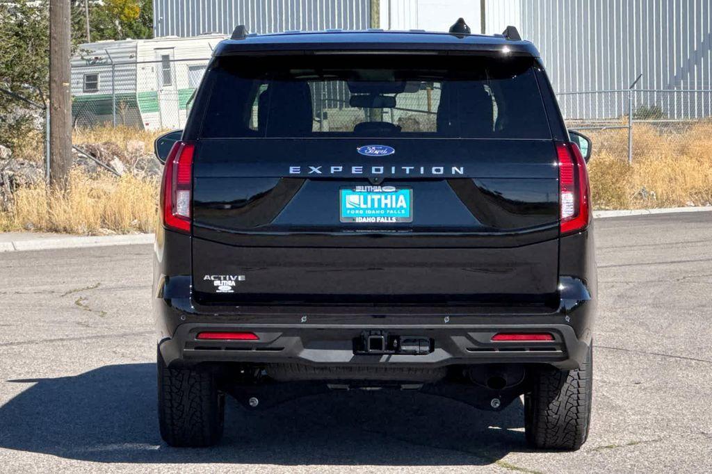 new 2025 Ford Expedition car, priced at $69,903