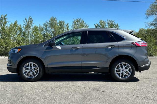 new 2024 Ford Edge car, priced at $40,640