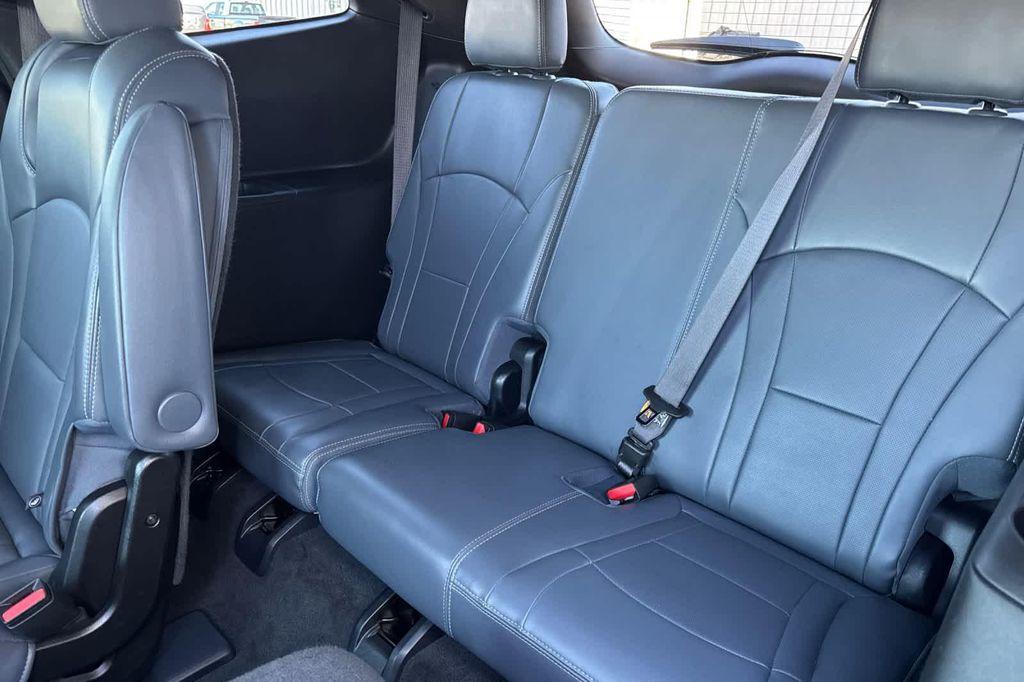 used 2024 Buick Enclave car, priced at $32,999