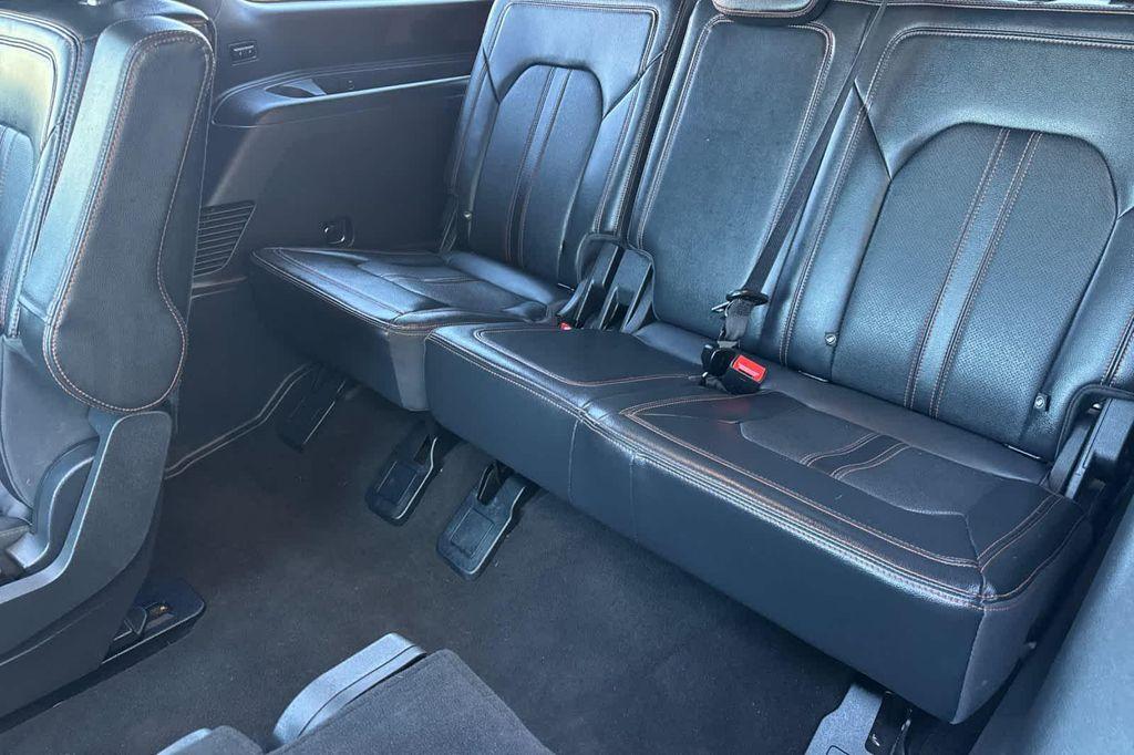 used 2023 Ford Expedition car, priced at $51,673