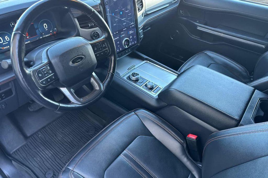 used 2023 Ford Expedition car, priced at $51,673