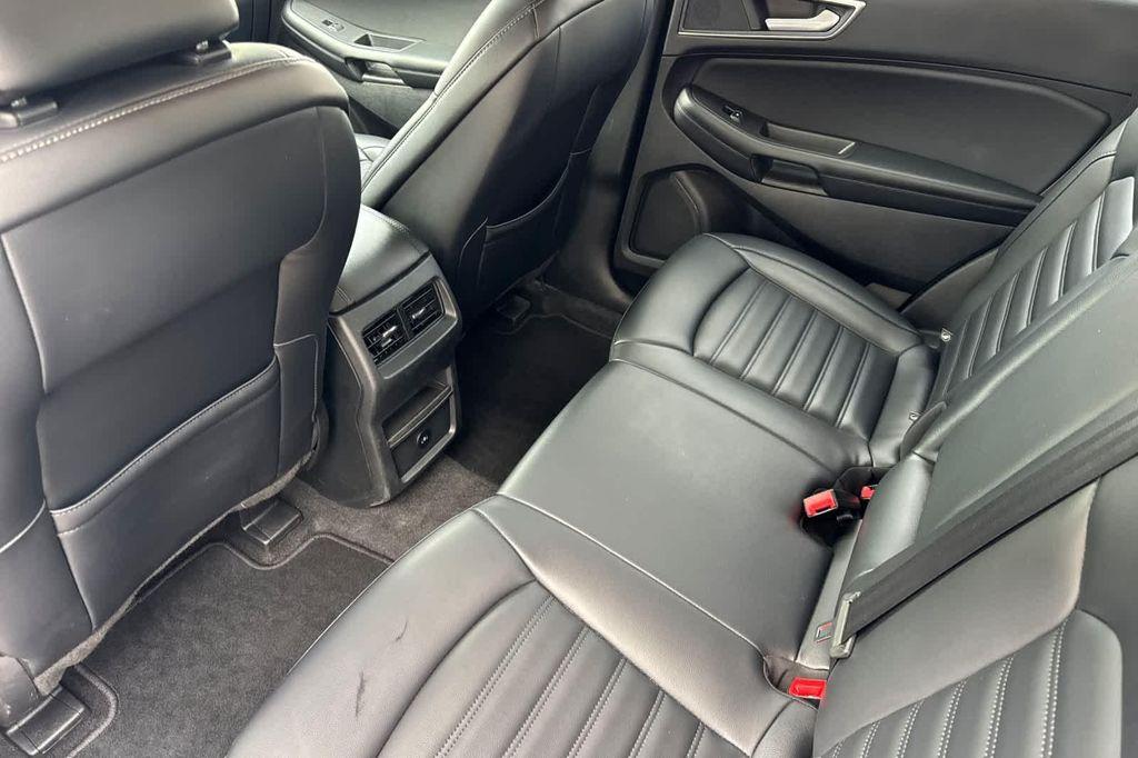 used 2024 Ford Edge car, priced at $25,829