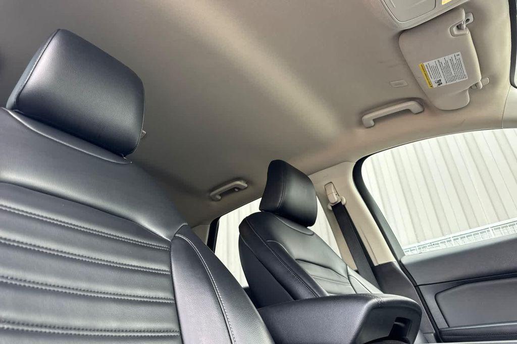 used 2024 Ford Edge car, priced at $25,829