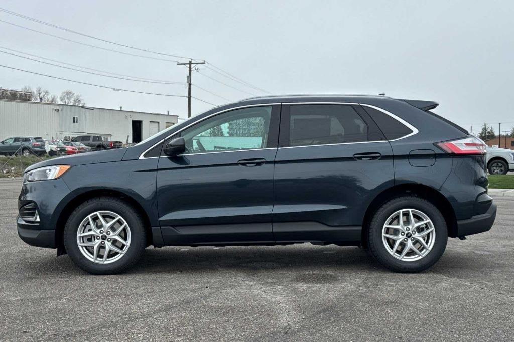 new 2024 Ford Edge car, priced at $43,014