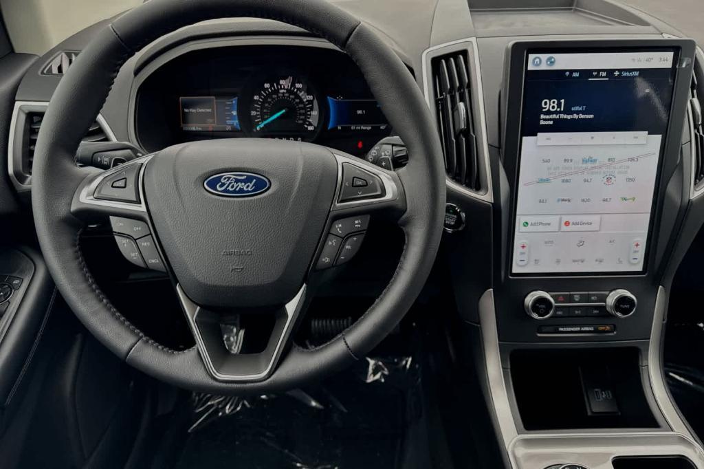 new 2024 Ford Edge car, priced at $43,014