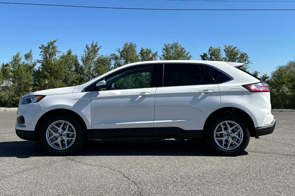 new 2024 Ford Edge car, priced at $43,337