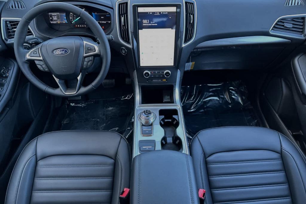 new 2024 Ford Edge car, priced at $43,337