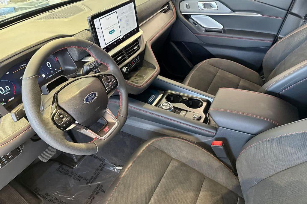 new 2025 Ford Explorer car, priced at $61,310
