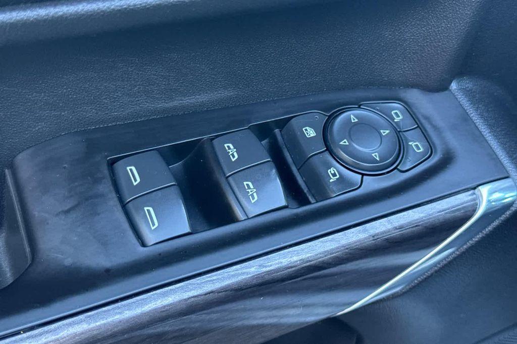 used 2021 Chevrolet Silverado 1500 car, priced at $40,368