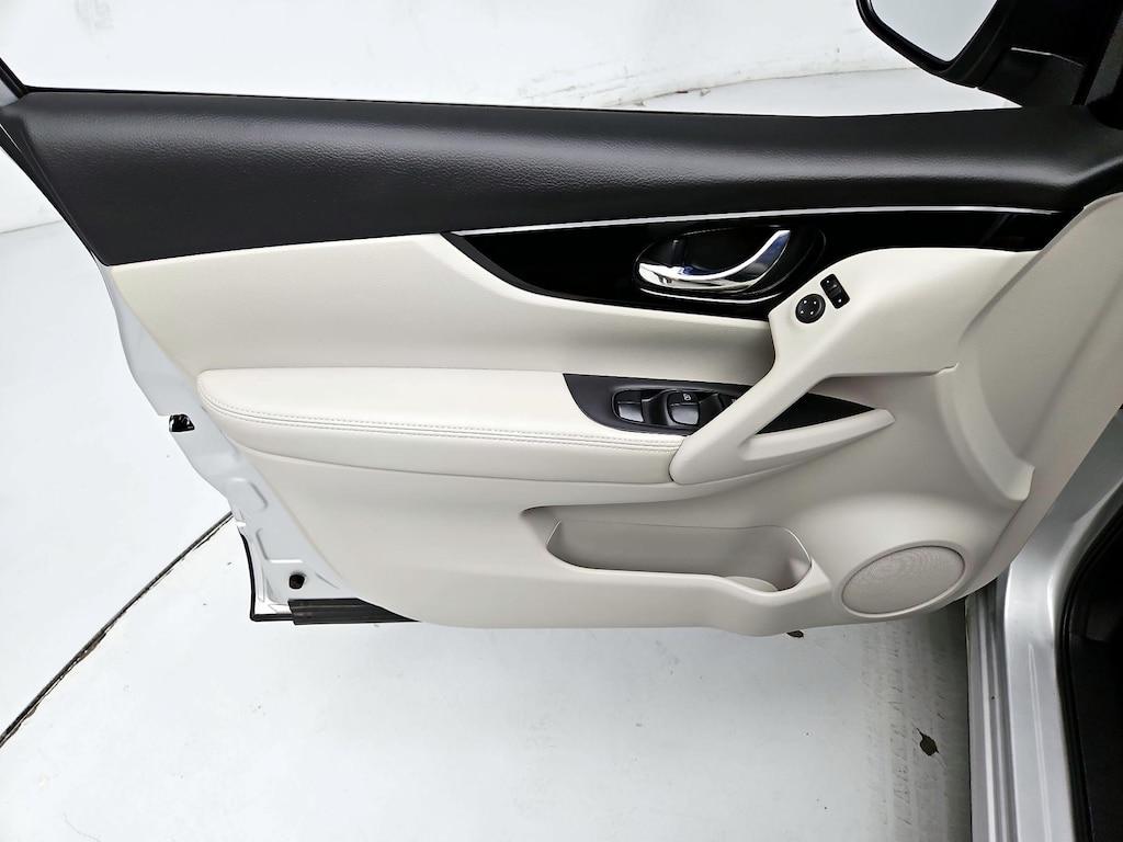 used 2020 Nissan Rogue Sport car, priced at $22,998
