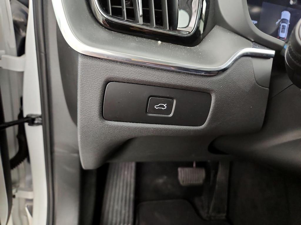 used 2025 Volvo XC60 car, priced at $32,998