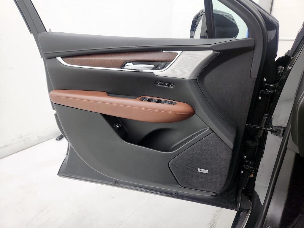 used 2020 Cadillac XT5 car, priced at $27,998