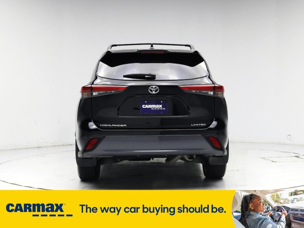 used 2023 Toyota Highlander car, priced at $39,998