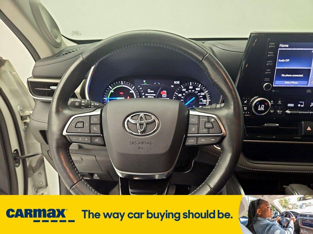 used 2021 Toyota Highlander Hybrid car, priced at $35,998