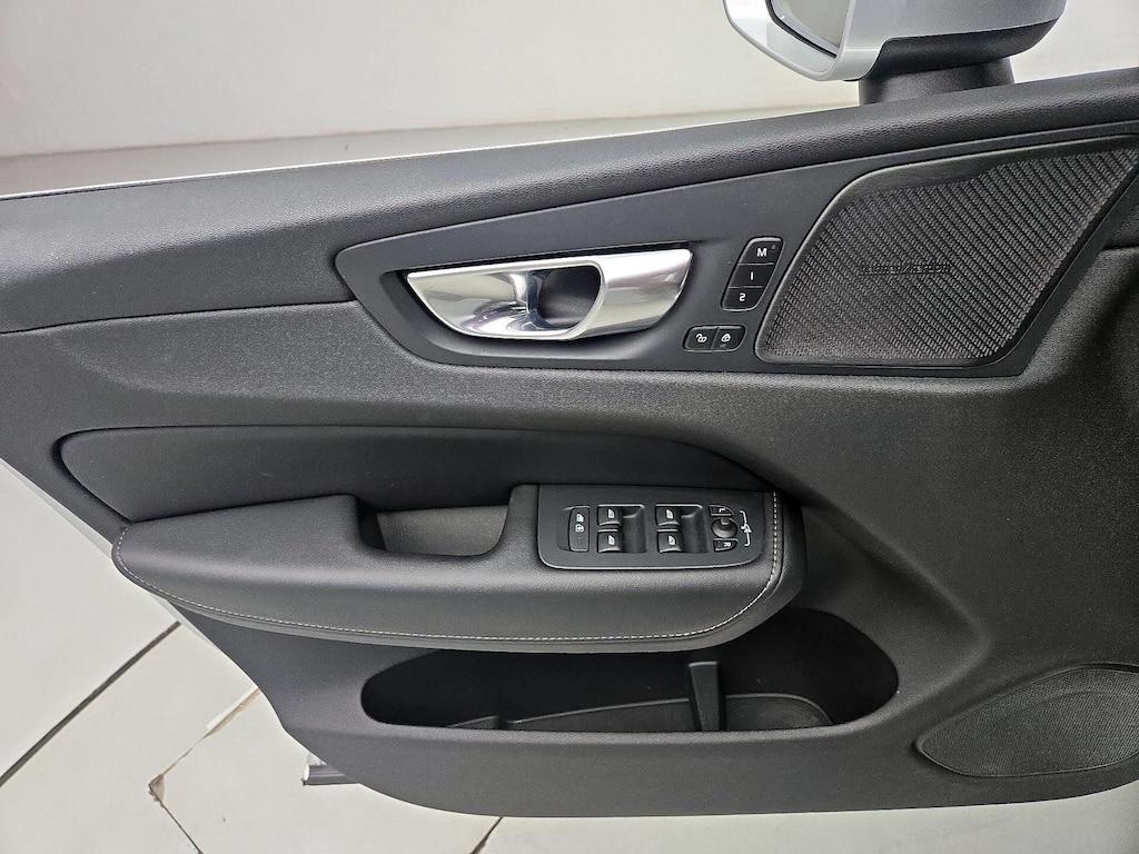 used 2021 Volvo XC60 car, priced at $26,998