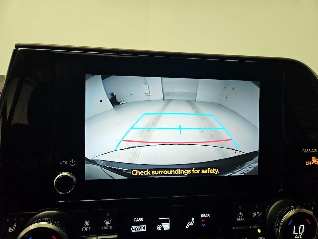 used 2023 Toyota Highlander car, priced at $38,998
