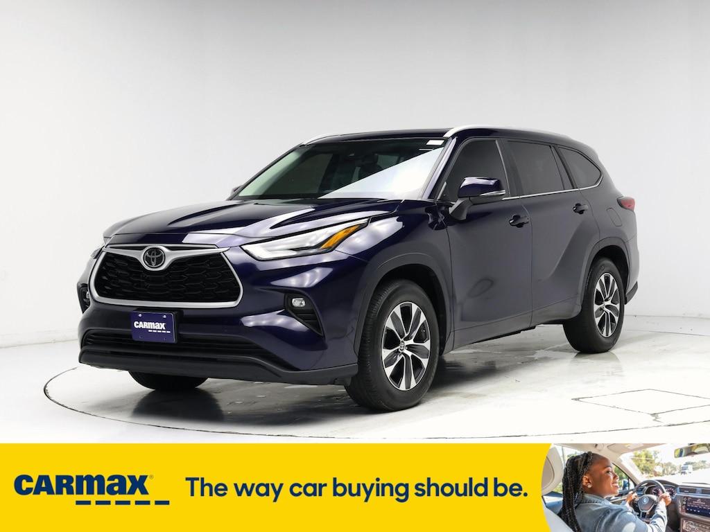 used 2023 Toyota Highlander car, priced at $38,998