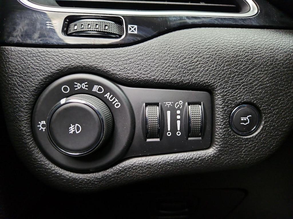 used 2019 Jeep Cherokee car, priced at $19,998