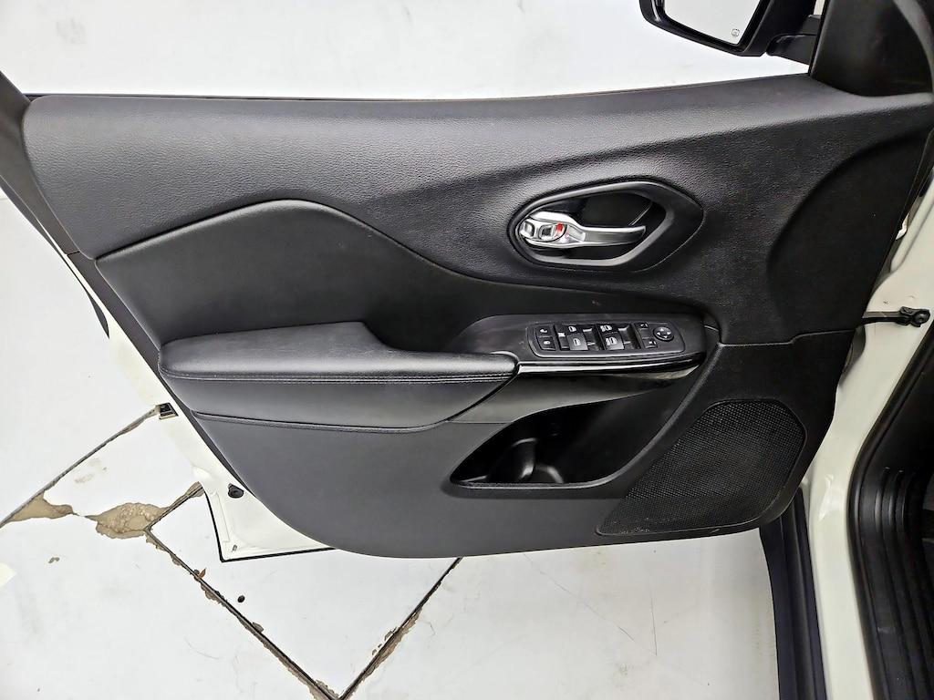 used 2019 Jeep Cherokee car, priced at $19,998