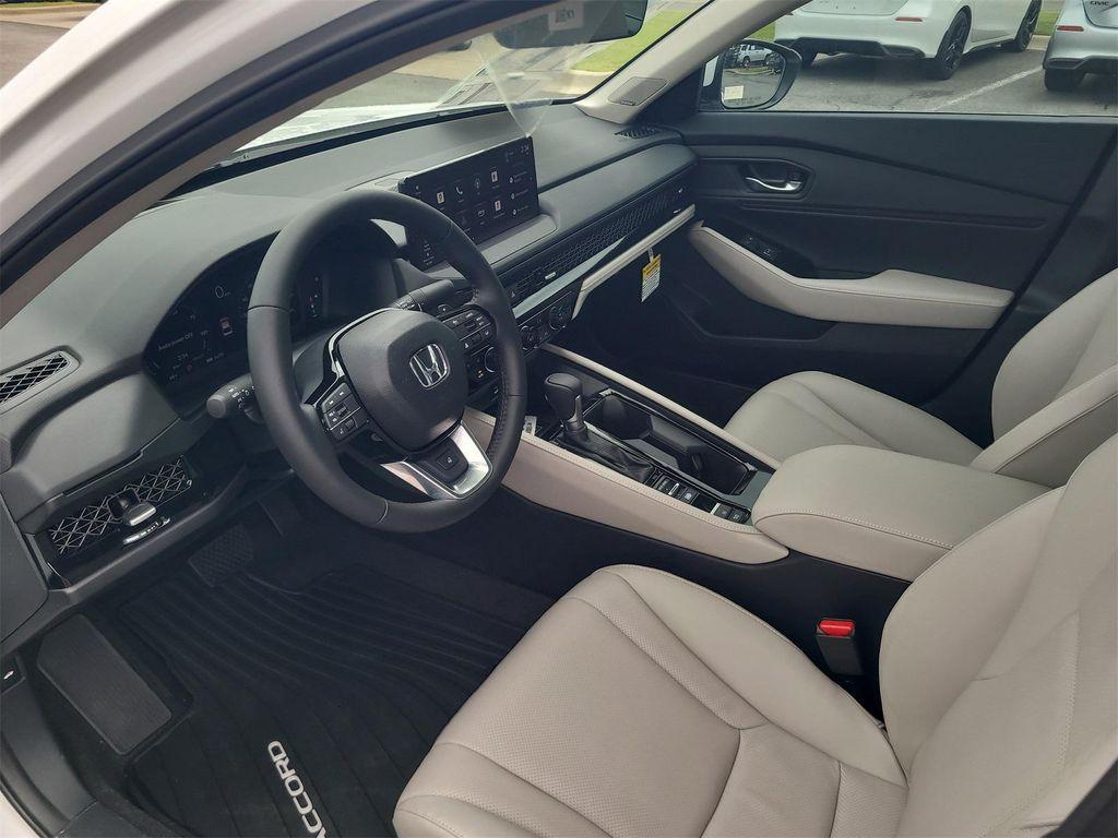 new 2025 Honda Accord Hybrid car, priced at $38,950
