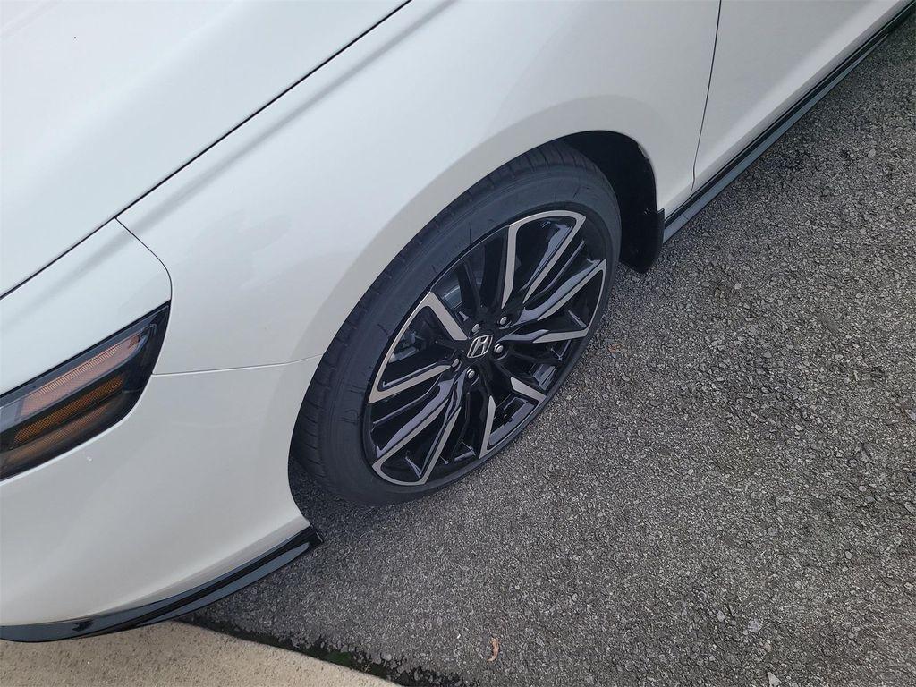 new 2025 Honda Accord Hybrid car, priced at $38,950