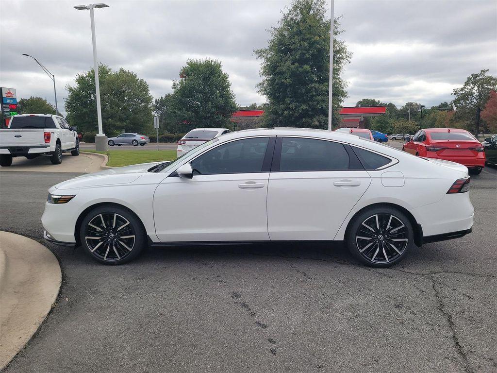 new 2025 Honda Accord Hybrid car, priced at $38,950