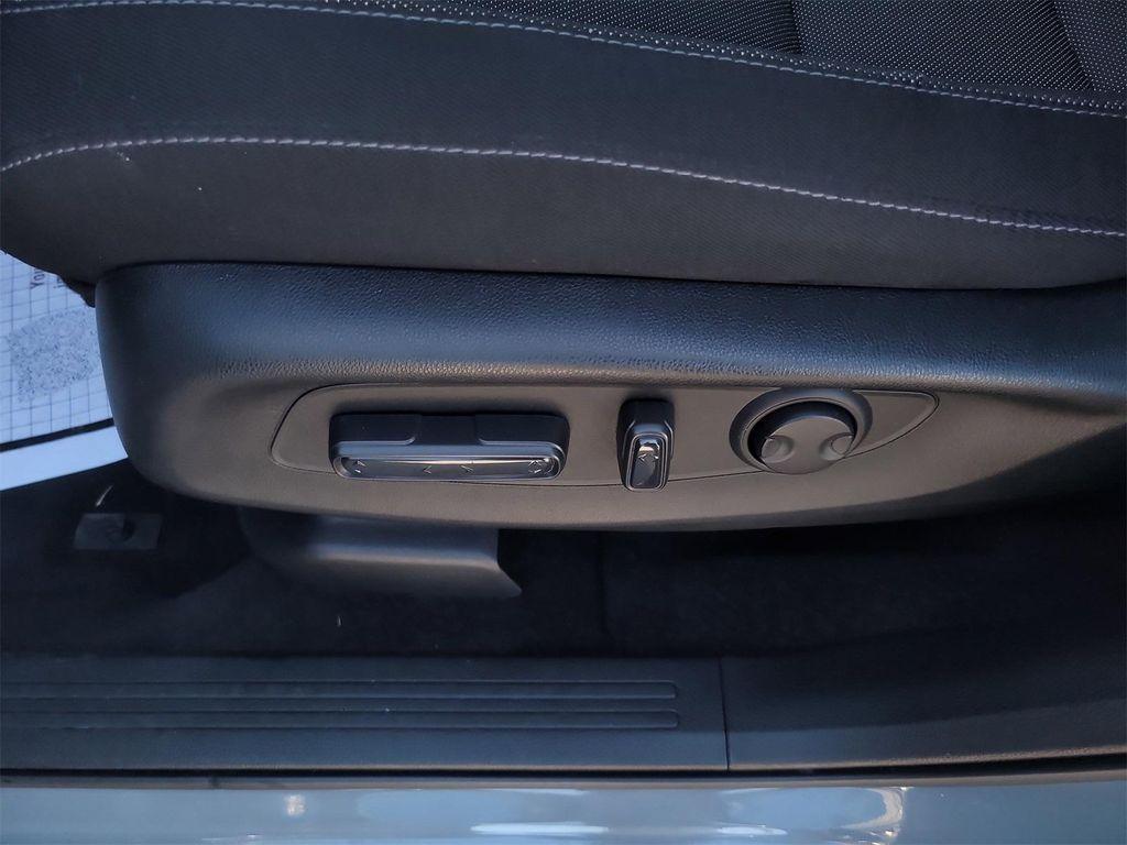 used 2025 Honda CR-V car, priced at $32,427