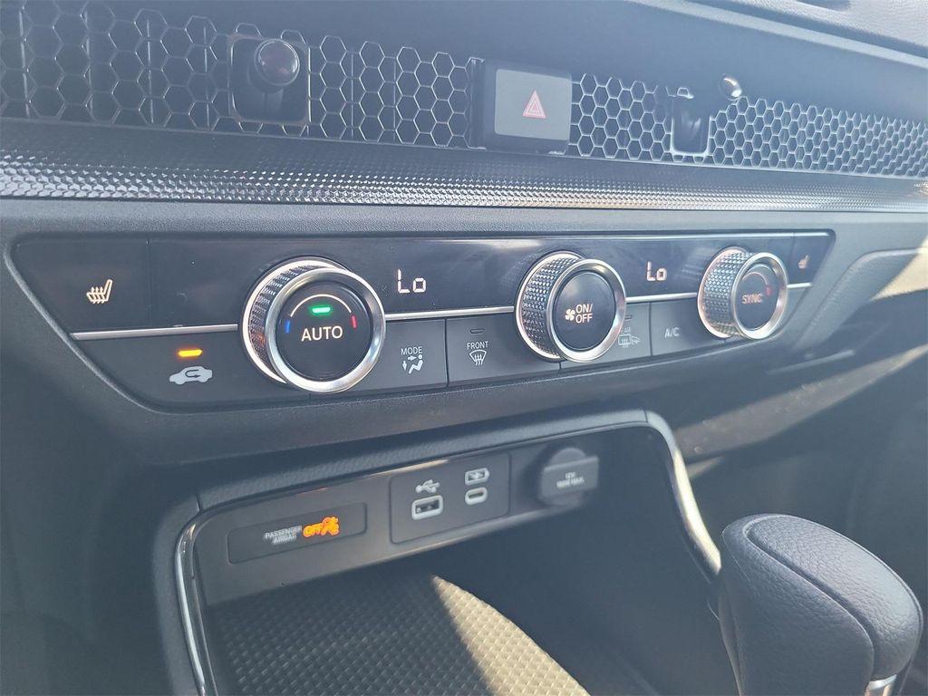 used 2025 Honda CR-V car, priced at $32,427