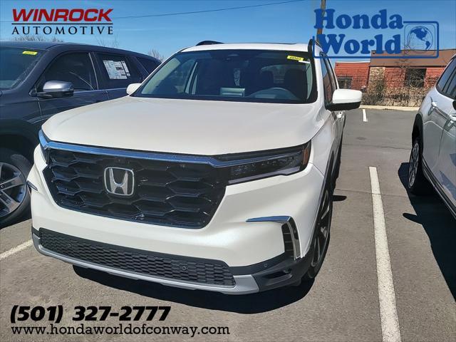 new 2025 Honda Pilot car, priced at $54,985