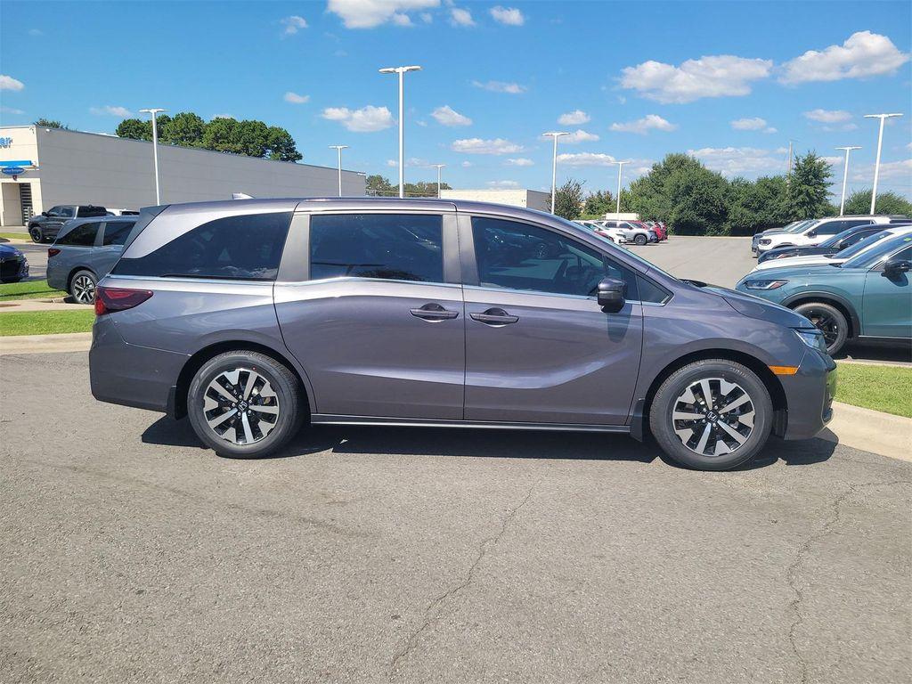new 2026 Honda Odyssey car, priced at $43,025