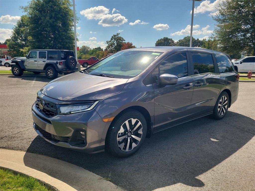 new 2026 Honda Odyssey car, priced at $43,025