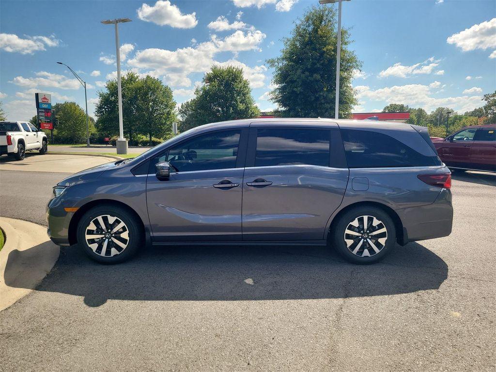 new 2026 Honda Odyssey car, priced at $43,025