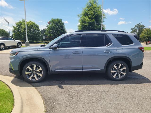 new 2025 Honda Pilot car, priced at $54,985