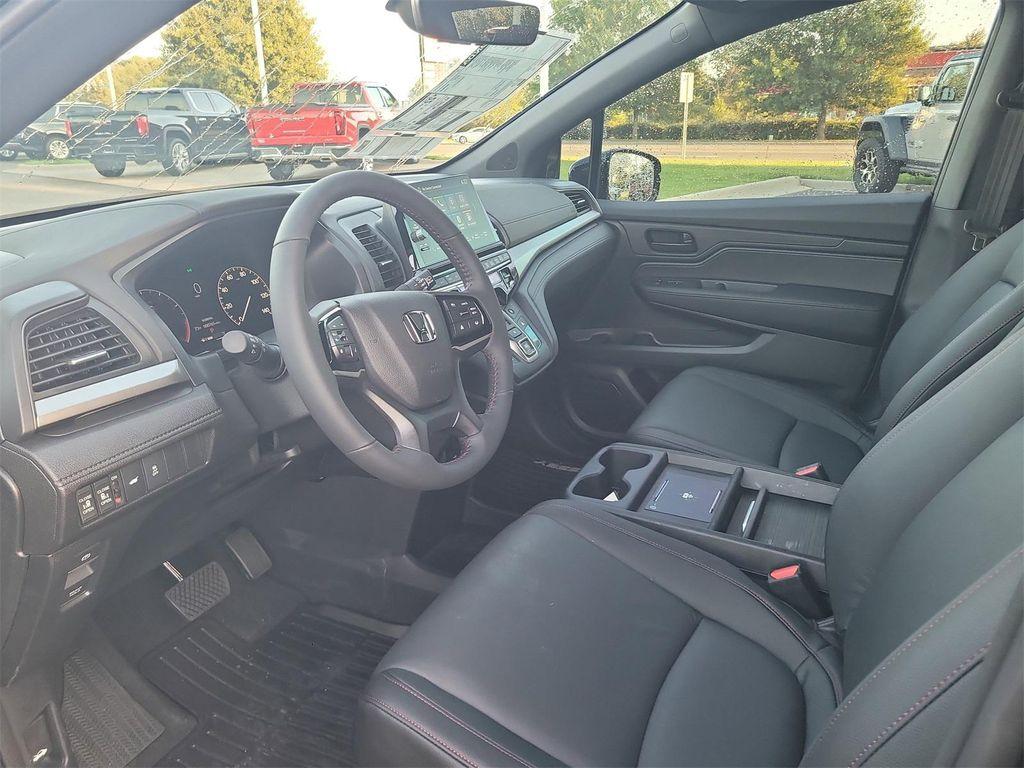 new 2026 Honda Odyssey car, priced at $44,936