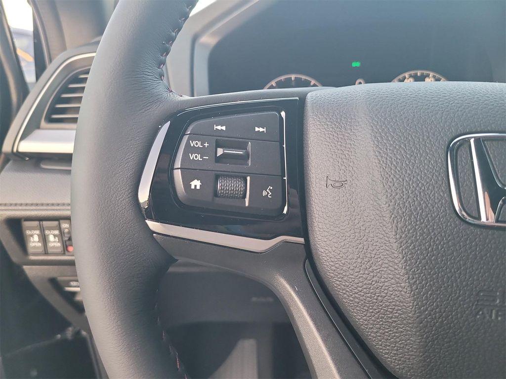 new 2026 Honda Odyssey car, priced at $44,936