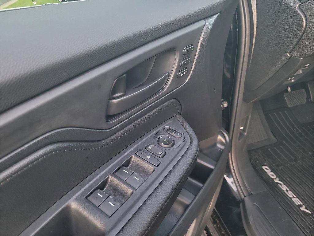 new 2026 Honda Odyssey car, priced at $44,936