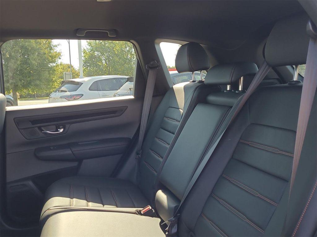 new 2026 Honda CR-V Hybrid car, priced at $40,925
