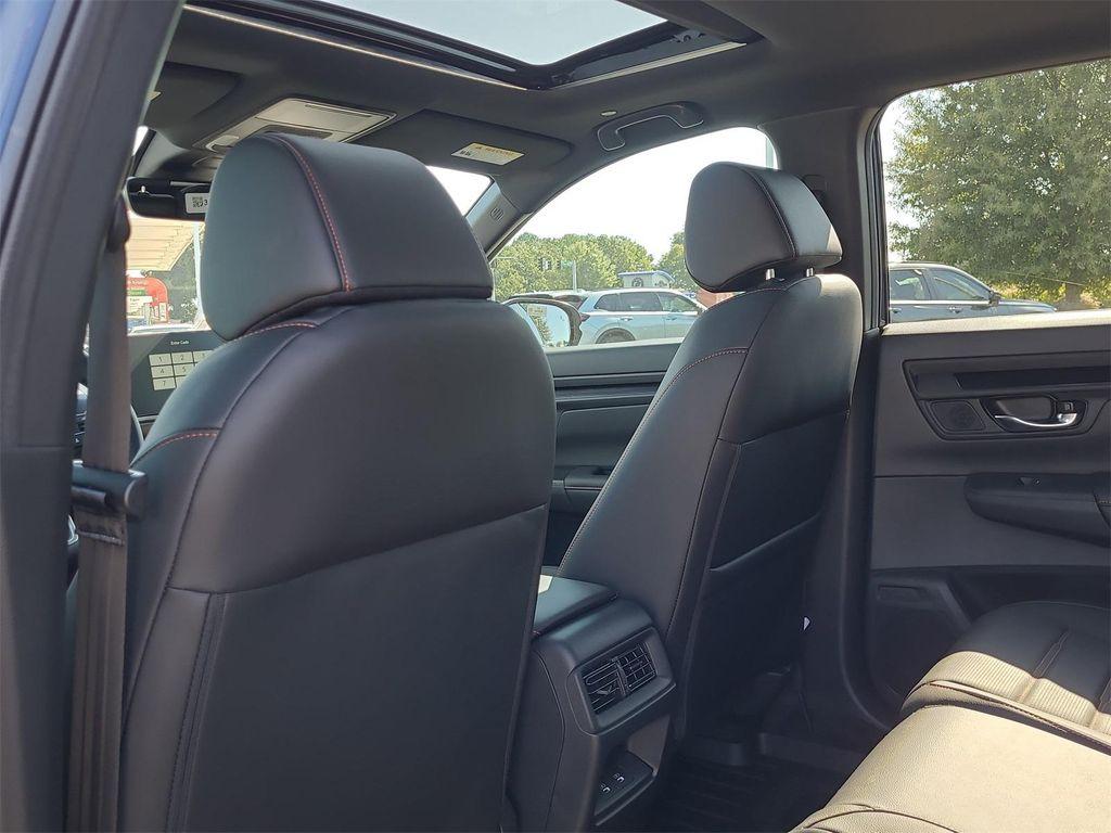 new 2026 Honda CR-V Hybrid car, priced at $40,925