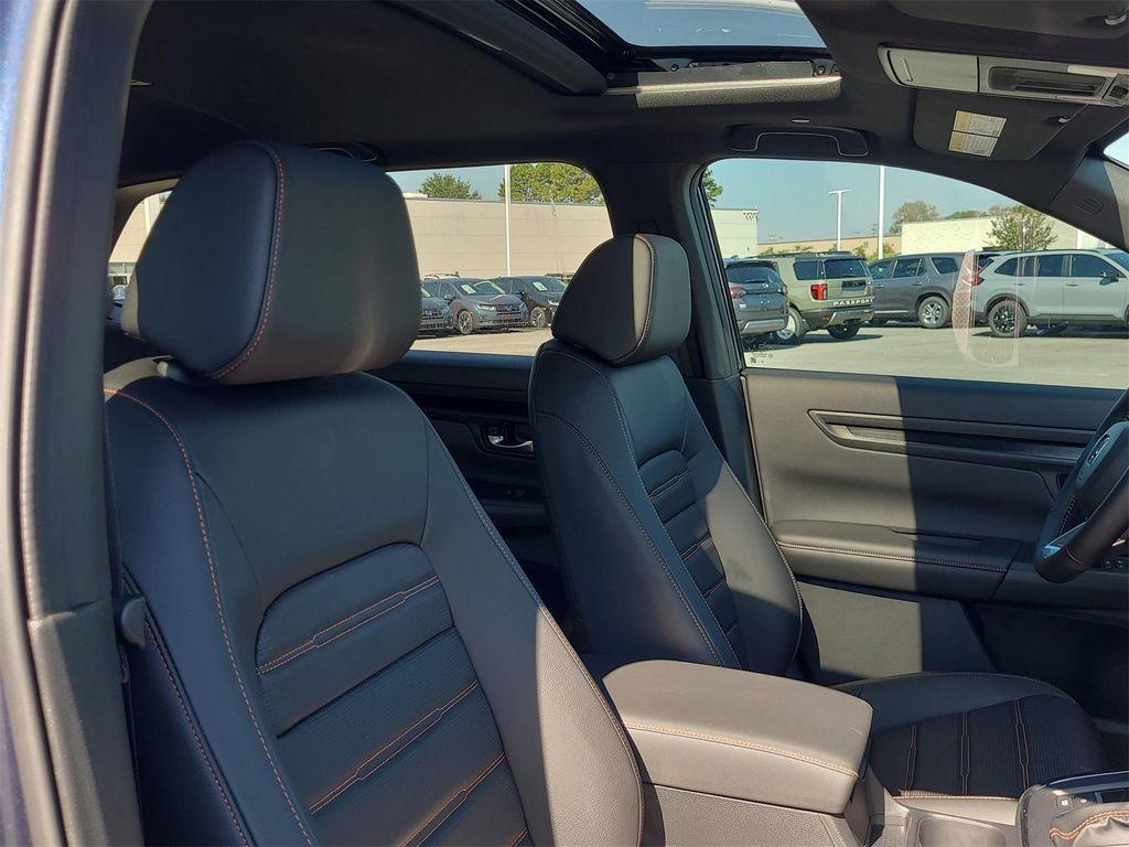 new 2026 Honda CR-V Hybrid car, priced at $40,925
