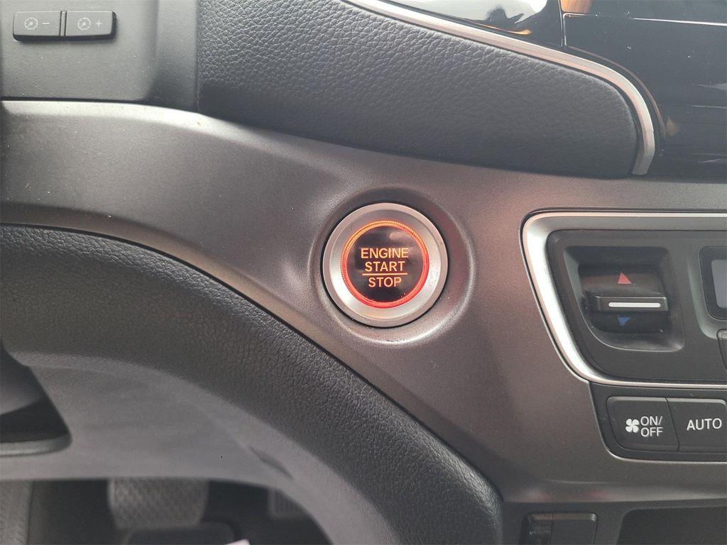 used 2022 Honda Pilot car, priced at $28,588