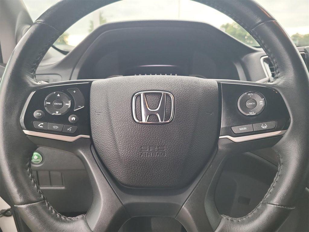 used 2022 Honda Pilot car, priced at $28,588