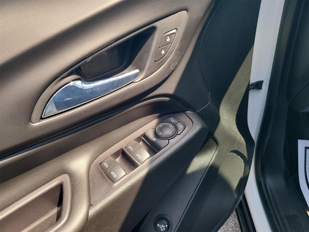 used 2020 Chevrolet Equinox car, priced at $14,988