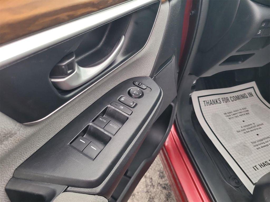 used 2022 Honda CR-V car, priced at $25,787