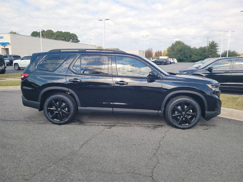new 2025 Honda Pilot car, priced at $56,075