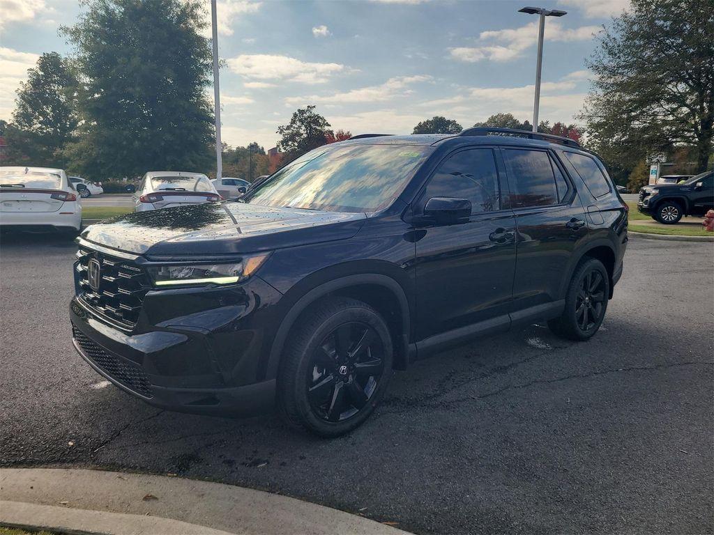 new 2025 Honda Pilot car, priced at $56,075