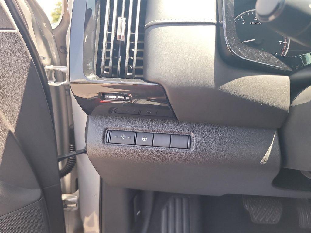 used 2022 Nissan Pathfinder car, priced at $24,388