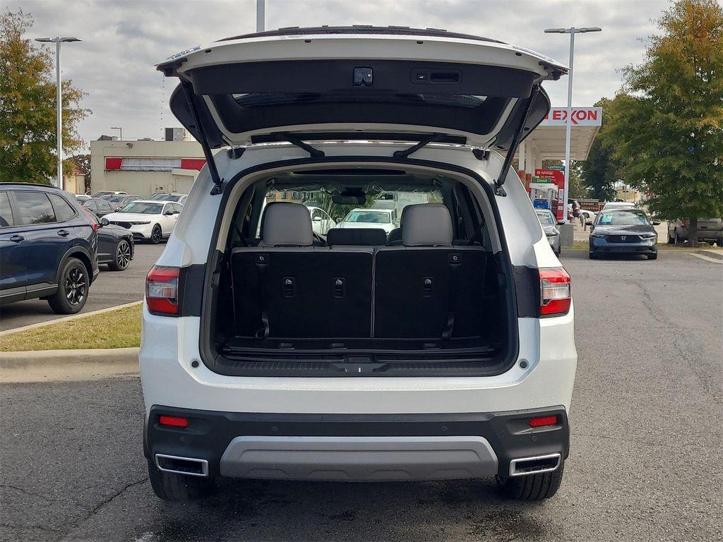 new 2025 Honda Pilot car, priced at $51,550