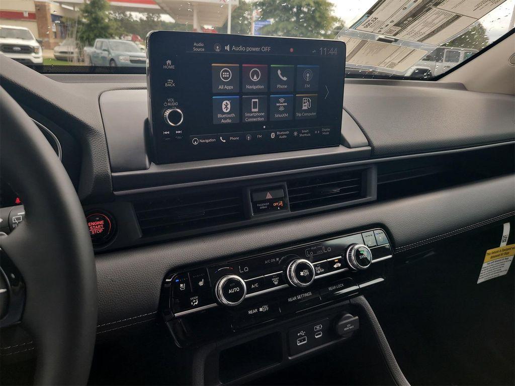 new 2025 Honda Pilot car, priced at $55,305