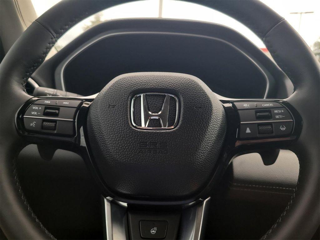 new 2025 Honda Pilot car, priced at $55,305